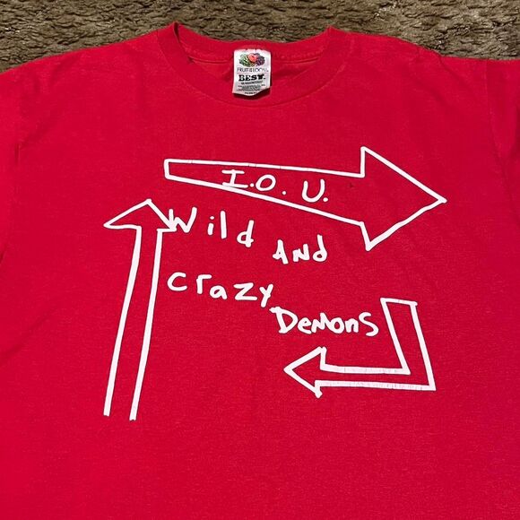 Vintage “Wild and Crazy Demons” Funny Quote T-Shirt Red Medium - Picture 2 of 4